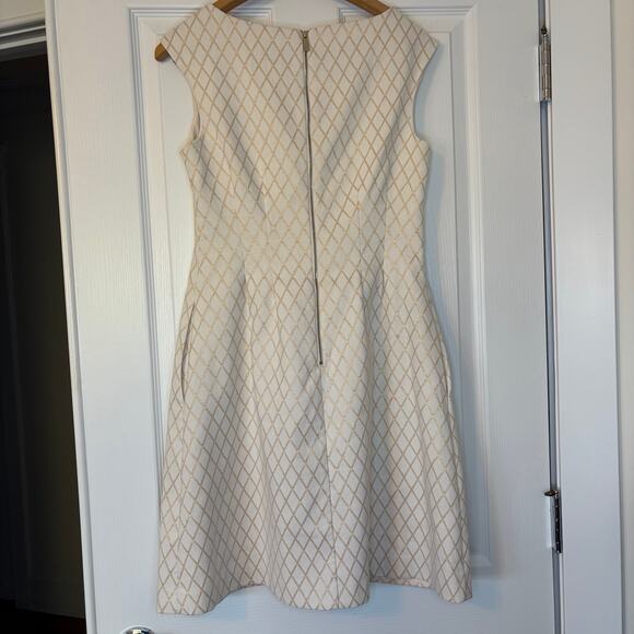 Vince Camuto cream gold metallic fit flare dress. Knee length. Size 6. Holiday - Picture 8 of 9